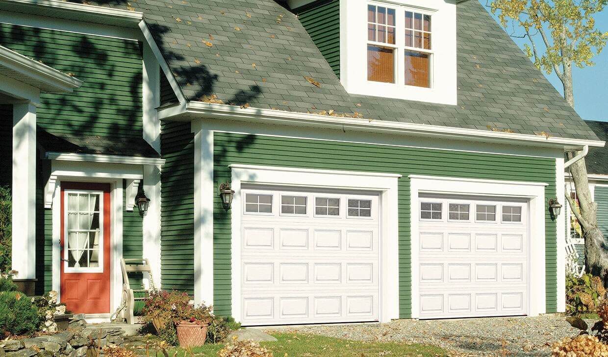 How to maintain a classic garage door?